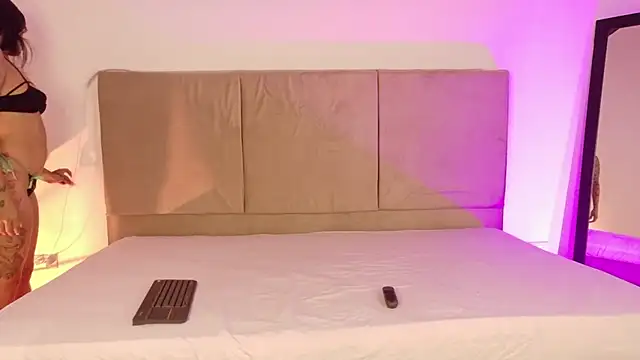 AlexLamunequita online show from February 21, 2026, 10:55 pm