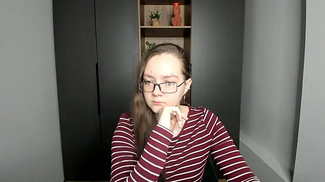 Snapshot of KatheyWasinger chatting on February 12, 2026, 3:12 am KatheyWasinger online show from February 12, 2026, 3:12 am