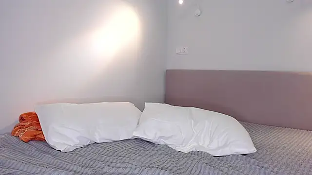 Snapshot of PuddingPantie chatting on February 12, 2026, 2:01 pm PuddingPantie online show from February 12, 2026, 2:01 pm