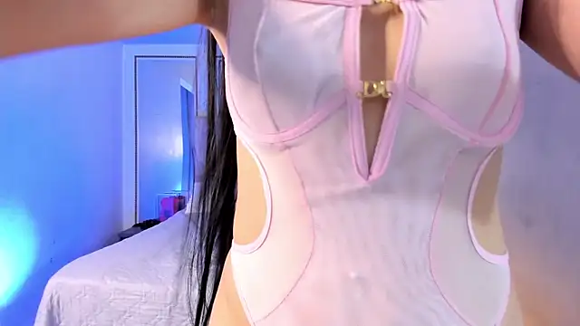 KaattyDoll online show from April 17, 2026, 9:07 pm