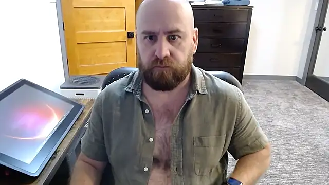 Snapshot of themountainbearmx chatting on June 23, 2026, 9:46 pm themountainbearmx online show from June 23, 2026, 9:46 pm