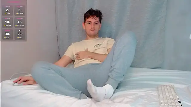 Snapshot of Luc_7 chatting on February 22, 2026, 9:30 am Luc 7 online show from February 22, 2026, 9:30 am