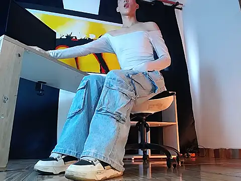 Snapshot of jullian_ricci chatting on February 13, 2026, 7:43 pm jullian ricci online show from February 13, 2026, 7:43 pm