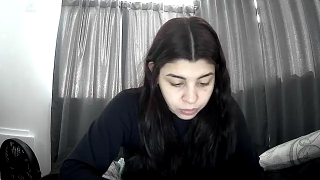 Snapshot of violetazein7 chatting on May 21, 2026, 5:42 pm violetazein7 online show from May 21, 2026, 5:42 pm