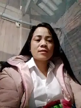 Snapshot of molly-xx chatting on February 11, 2026, 10:37 pm molly-xx online show from February 11, 2026, 10:37 pm