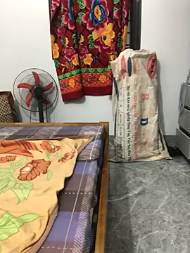 Snapshot of newbaby1 chatting on February 25, 2026, 12:09 am newbaby1 online show from February 25, 2026, 12:09 am