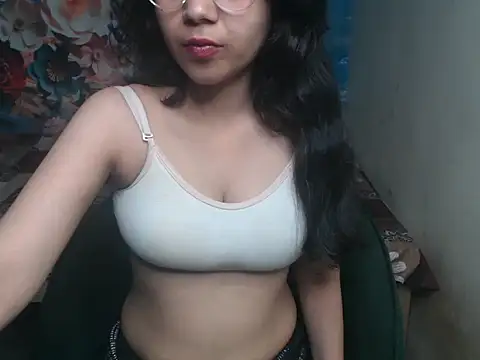 its-sarika01 online show from May 29, 2026, 5:49 am