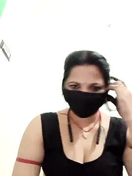 Snapshot of karishma_Bhabhi chatting on April 11, 2026, 8:02 pm karishma Bhabhi online show from April 11, 2026, 8:02 pm