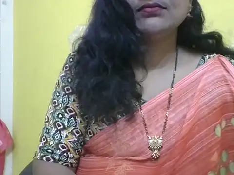 anu-reddyy online show from May 4, 2026, 3:57 am