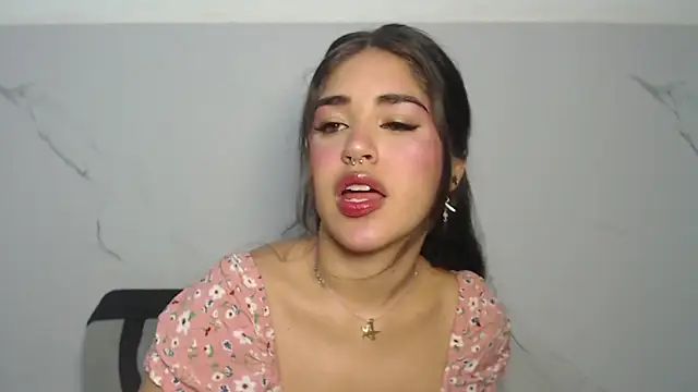 melodyphillips 2  online show from May 11, 2026, 7:36 am
