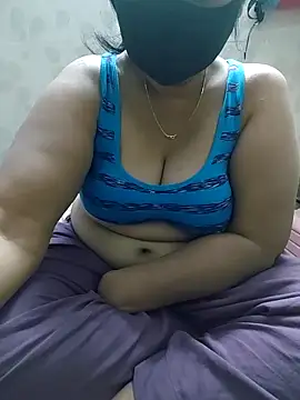 Snapshot of Joyti_07 chatting on February 23, 2026, 3:48 am Joyti 07 online show from February 23, 2026, 3:48 am