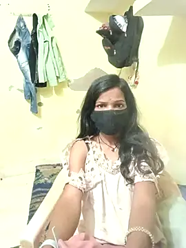 Desi Couple P online show from April 13, 2026, 1:33 am