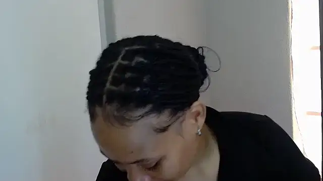 BootyCaramelxx online show from April 12, 2026, 9:47 am