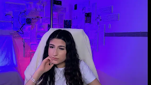 Snapshot of TerezaRobinson chatting on February 15, 2026, 8:27 pm TerezaRobinson online show from February 15, 2026, 8:27 pm