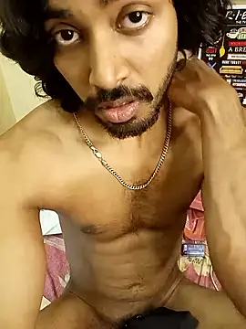 Snapshot of Yk_physique chatting on February 19, 2026, 6:26 pm Yk physique online show from February 19, 2026, 6:26 pm