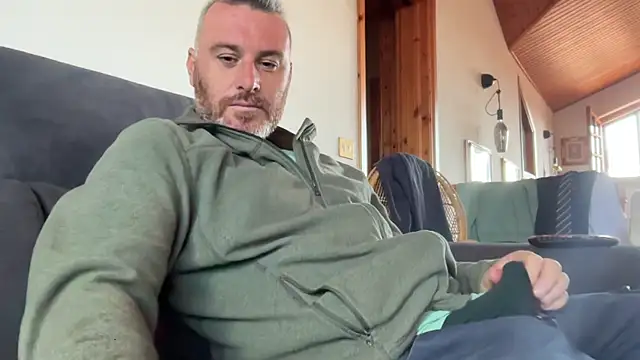 Snapshot of marcovik1 chatting on March 19, 2026, 11:36 am marcovik1 online show from March 19, 2026, 11:36 am