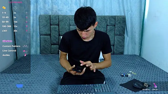 Snapshot of NicolasTorrez chatting on February 25, 2026, 8:18 pm NicolasTorrez online show from February 25, 2026, 8:18 pm