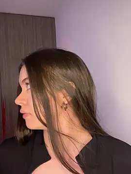 alyabelova online show from March 29, 2026, 4:23 am