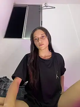 candy deluxe online show from June 3, 2026, 2:58 am