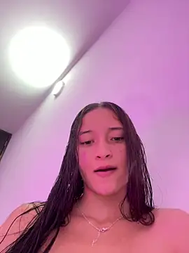 candy deluxe online show from June 12, 2026, 2:10 am