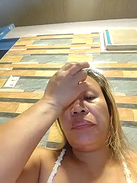 squirtshantal online show from March 30, 2026, 10:33 pm