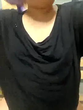 Snapshot of squirtshantal chatting on April 29, 2026, 6:58 pm squirtshantal online show from April 29, 2026, 6:58 pm