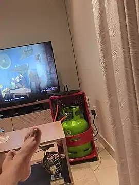 Dkny boy online show from February 12, 2026, 9:10 pm