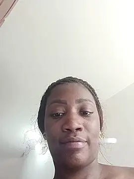 alanalaurent15 online show from April 17, 2026, 4:10 pm