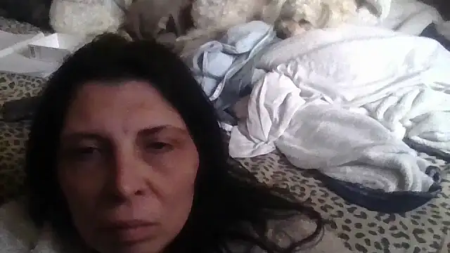 Snapshot of MadamBell chatting on February 12, 2026, 4:24 pm MadamBell online show from February 12, 2026, 4:24 pm