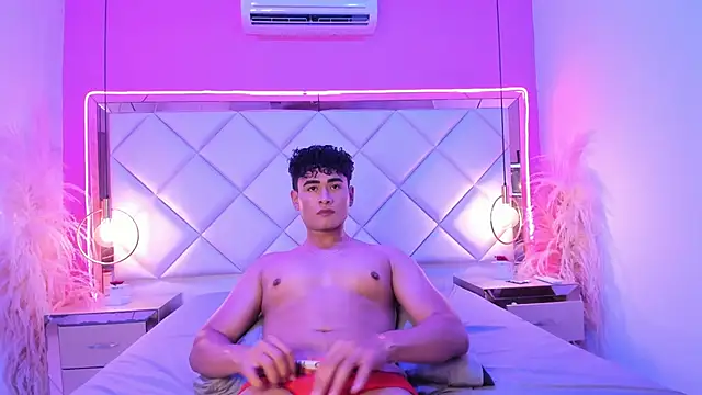 Snapshot of Bastixvontade chatting on February 13, 2026, 11:12 pm Bastixvontade online show from February 13, 2026, 11:12 pm