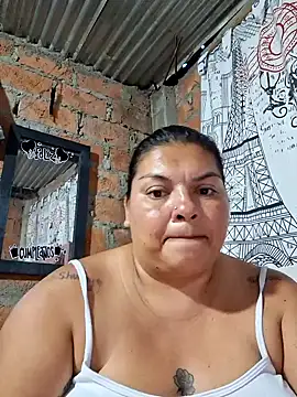 Juli Powl online show from February 12, 2026, 11:11 pm