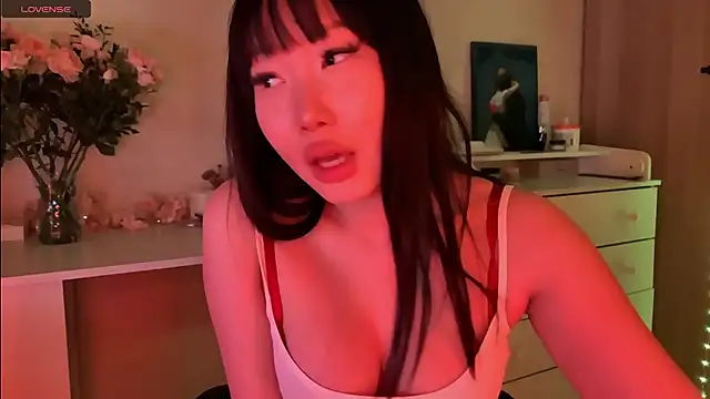 whispersofdarsy online show from February 18, 2026, 7:32 pm