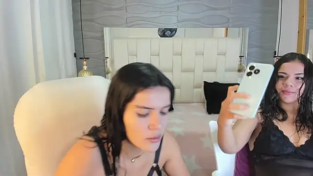 Veyra sereny online show from March 2, 2026, 5:53 pm