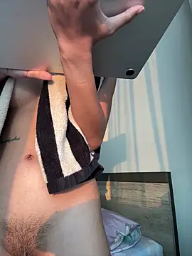 Snapshot of Alittleasaingirl chatting on February 16, 2026, 12:18 am Alittleasaingirl online show from February 16, 2026, 12:18 am