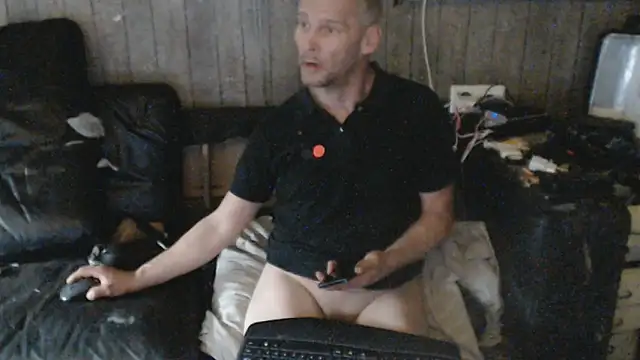 BISLETJE1980 online show from February 12, 2026, 12:11 pm