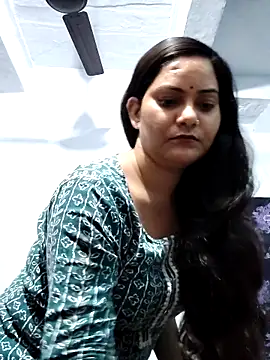 Snapshot of Anushka_Singh0 chatting on April 5, 2026, 4:48 pm Anushka Singh0 online show from April 5, 2026, 4:48 pm