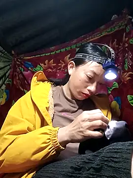 Snapshot of Susuu5790 chatting on February 25, 2026, 8:24 am Susuu5790 online show from February 25, 2026, 8:24 am