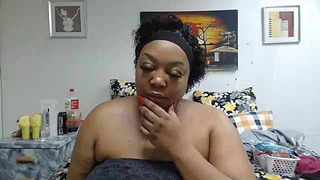 Snapshot of Queenxxxjesy chatting on July 11, 2026, 1:52 am Queenxxxjesy online show from July 11, 2026, 1:52 am