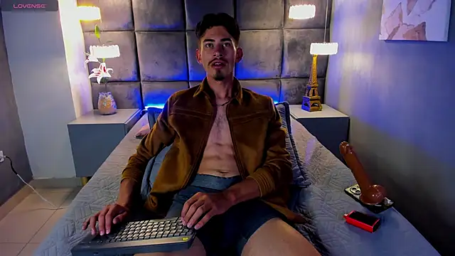 skinny jean  online show from May 26, 2026, 8:16 pm