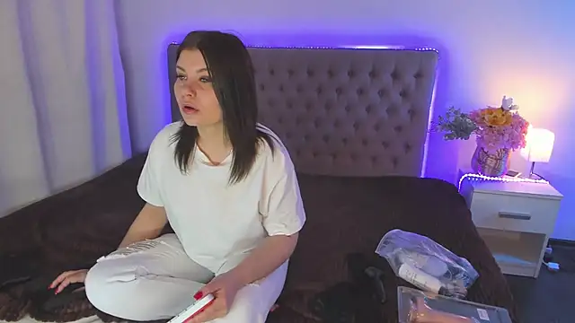 Snapshot of AmandaHoppe chatting on June 26, 2026, 4:39 am AmandaHoppe online show from June 26, 2026, 4:39 am