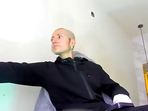 Fieramadame online show from March 22, 2026, 12:52 pm