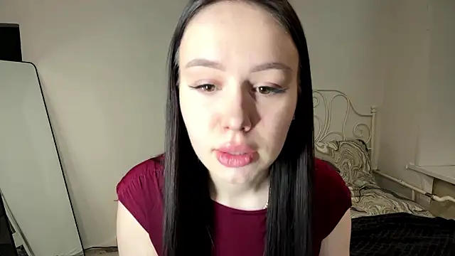 Salamandravantelo online show from March 9, 2026, 3:49 pm