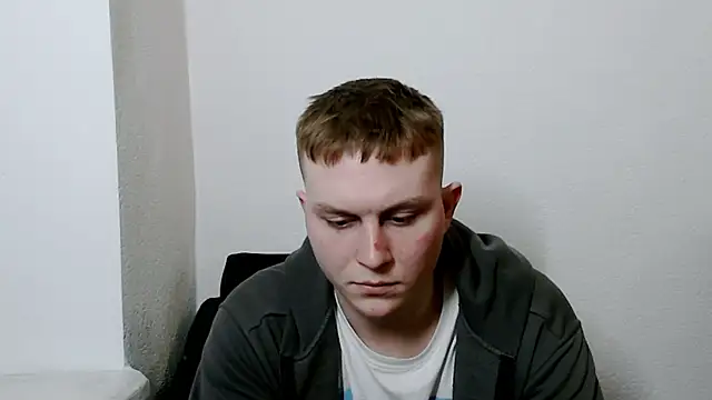 Snapshot of MrHeat_ chatting on February 26, 2026, 7:46 pm MrHeat online show from February 26, 2026, 7:46 pm