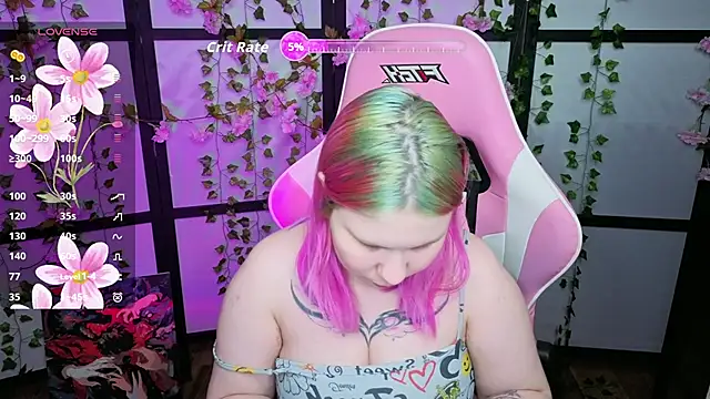 Snapshot of kitsune_little chatting on April 2, 2026, 10:18 pm kitsune little online show from April 2, 2026, 10:18 pm