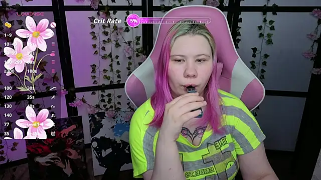 Snapshot of kitsune_little chatting on April 7, 2026, 11:32 am kitsune little online show from April 7, 2026, 11:32 am