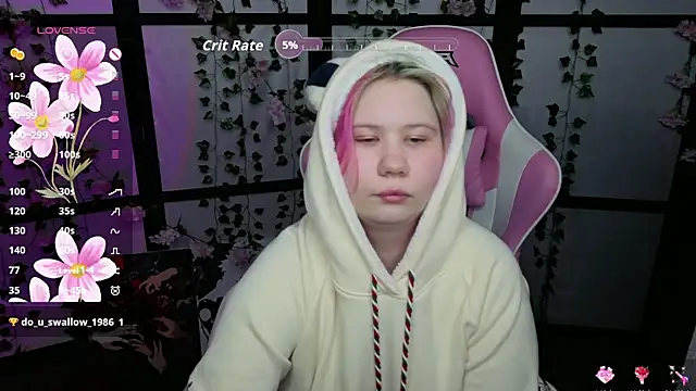 Snapshot of kitsune_little chatting on April 7, 2026, 11:37 pm kitsune little online show from April 7, 2026, 11:37 pm