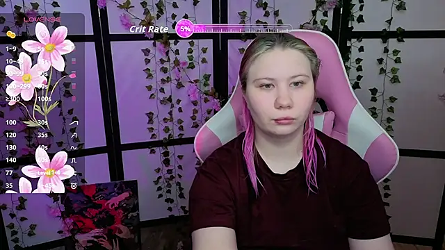 Snapshot of kitsune_little chatting on April 12, 2026, 7:24 am kitsune little online show from April 12, 2026, 7:24 am