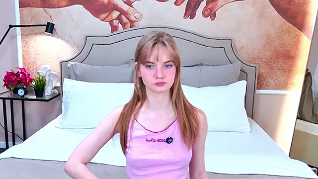 ElfieWhite online show from March 21, 2026, 3:15 pm