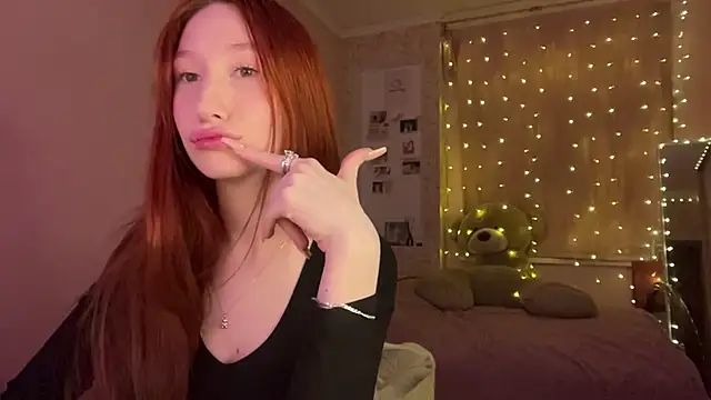 Snapshot of stella_foxi chatting on February 25, 2026, 4:27 pm stella foxi online show from February 25, 2026, 4:27 pm