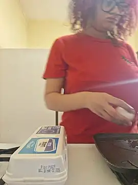 Snapshot of VelvetVixen_735 chatting on February 18, 2026, 11:28 am VelvetVixen 735 online show from February 18, 2026, 11:28 am